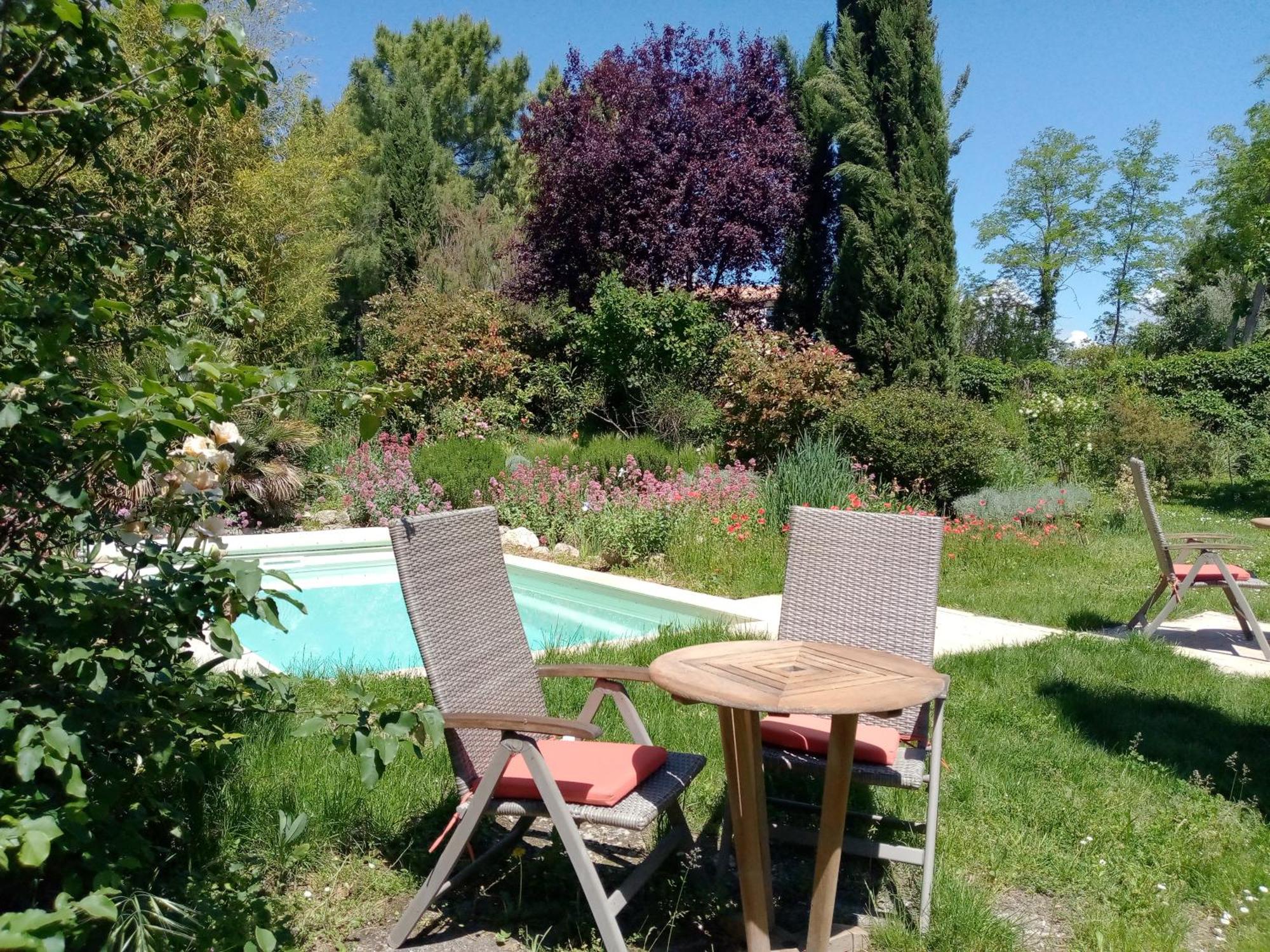 Les Passiflores Roussillon en Isere Zewnętrze zdjęcie